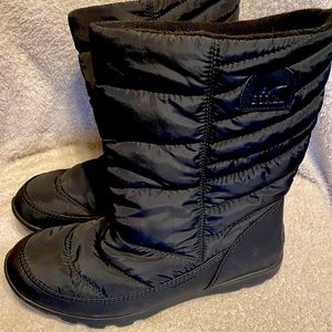 NEW Sorel Puffer Snow boot women’s size 11